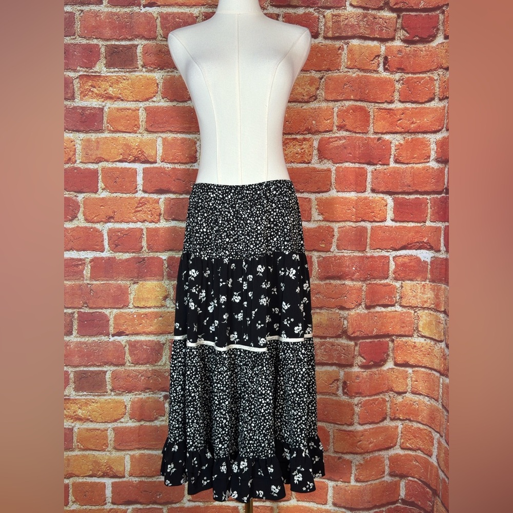 Sweet Baby Jamie Black and White Tiered Maxi Skirt Size Large NEW